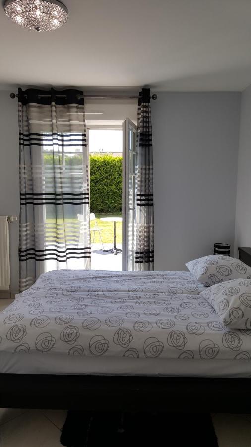 Guest House Reciner Disneyland Bailly-Romainvilliers Bagian luar foto